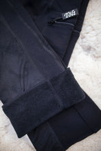 Load image into Gallery viewer, Winter Fleece-lined Boot-Cut Cargo Pant in Black